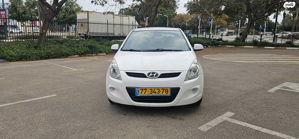 מודעת רכב יונדאי i20