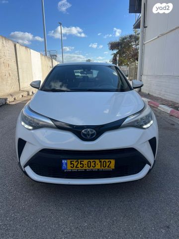 מודעת רכב טויוטה C-HR