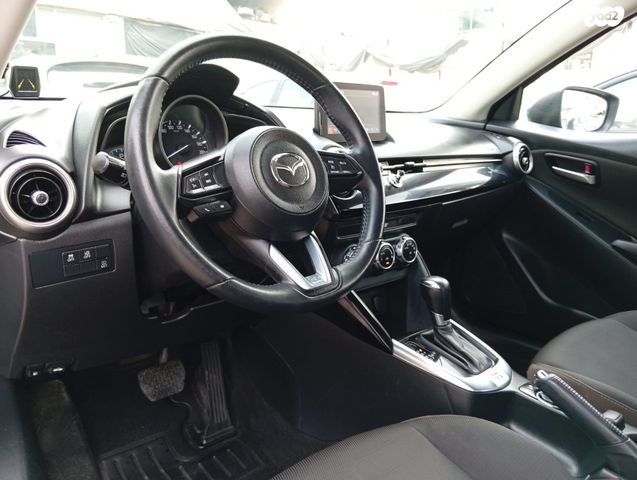 מודעת רכב מאזדה 2 1