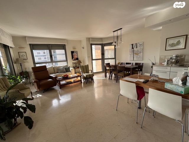 יחזקאל שטרייכמן 9