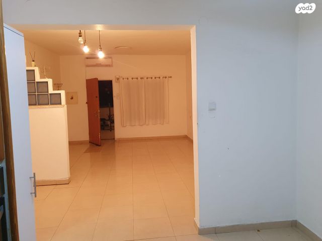 יעקב אחווה 75