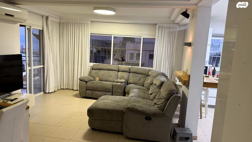 יהודה הנשיא 21