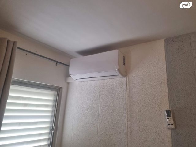 אפרים שריר 14