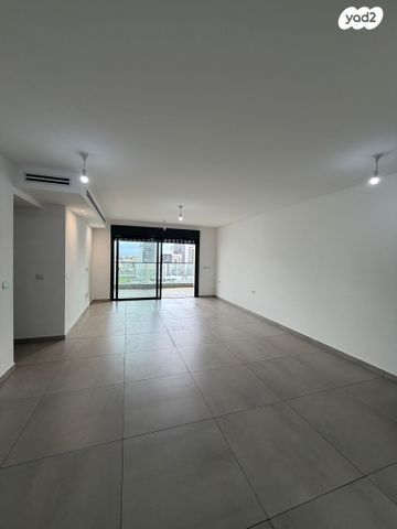 הרב מרדכי אליהו 3