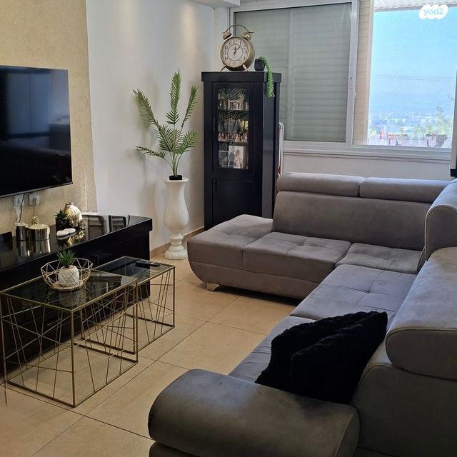 שדרות קונטיקט 7