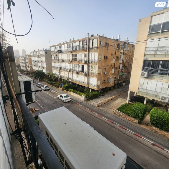 מנדלי מוכר ספרים 12