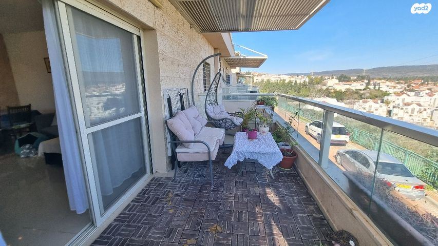 גבעת אלונים