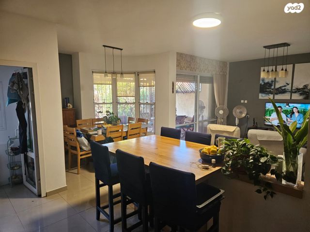 בית פרטי/ קוטג', המגינים, מודיעין מכבים רעות