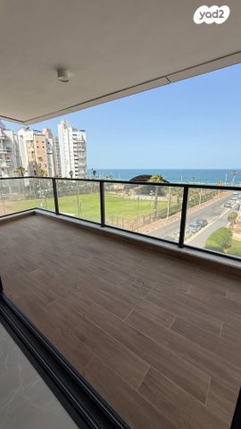 שדרות העצמאות 7