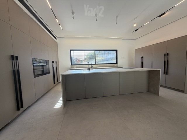 Ramat Gan, Israel 4