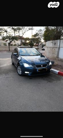 מודעת רכב סיאט לאון