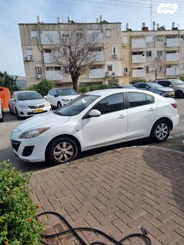 מודעת רכב מאזדה 3