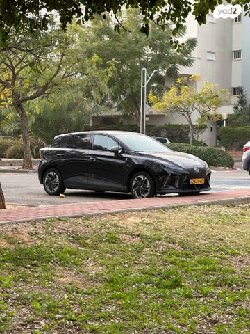 מודעת רכב אם ג'י MG4