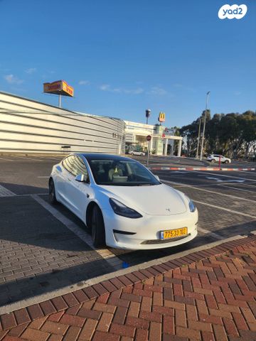 מודעת רכב טסלה מודל 3