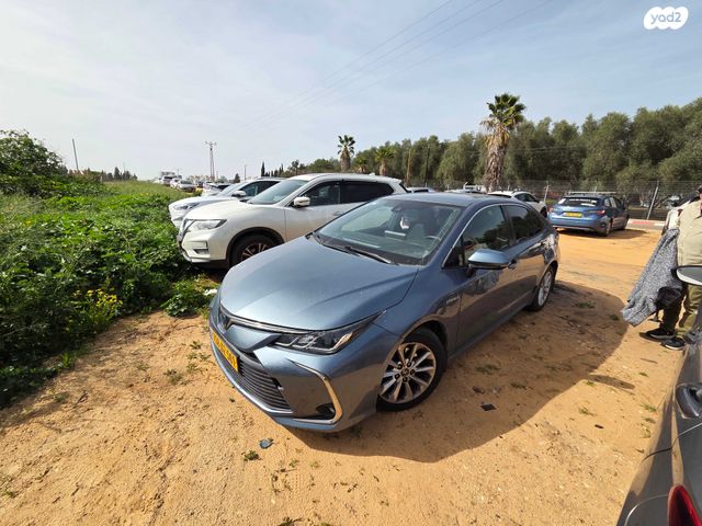 מודעת רכב טויוטה קורולה