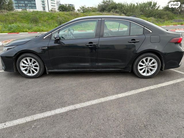 מודעת רכב טויוטה קורולה