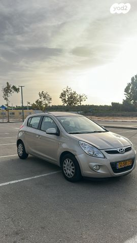 מודעת רכב יונדאי i20