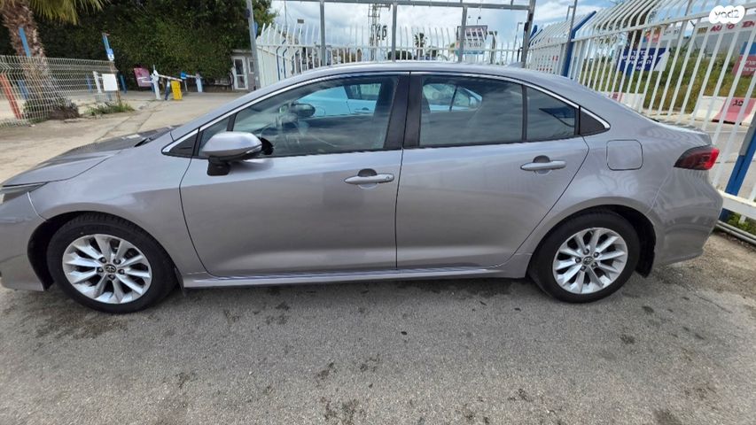 מודעת רכב טויוטה קורולה