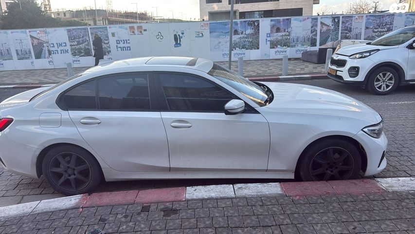 מודעת רכב ב מ וו סדרה 3