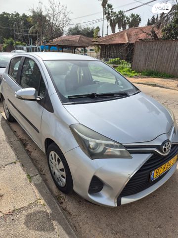 מודעת רכב טויוטה יאריס