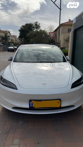 מודעת רכב טסלה מודל 3