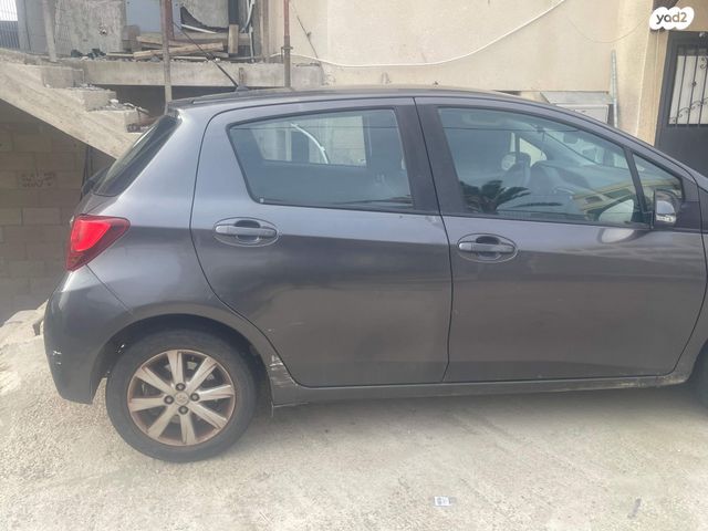 מודעת רכב טויוטה יאריס