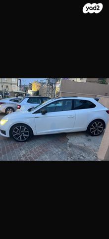 מודעת רכב סיאט לאון