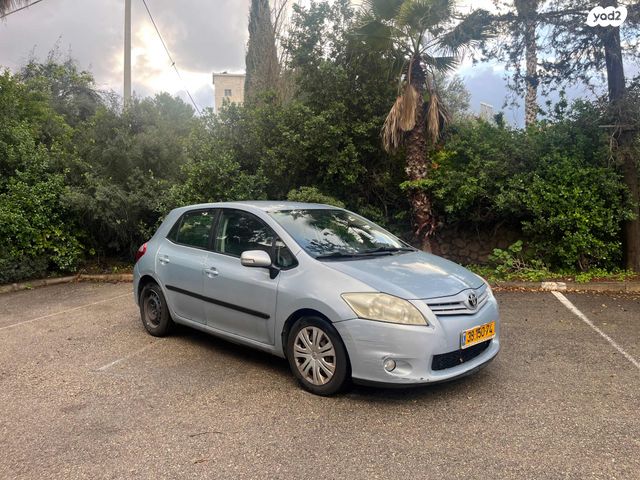 מודעת רכב טויוטה אוריס