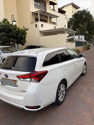 מודעת רכב טויוטה אוריס