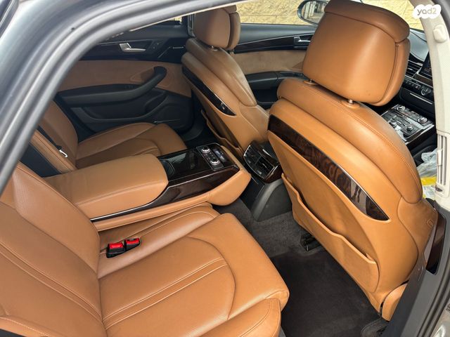 מודעת רכב אאודי A8