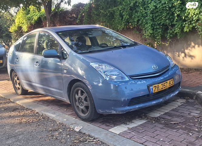 מודעת רכב טויוטה פריוס