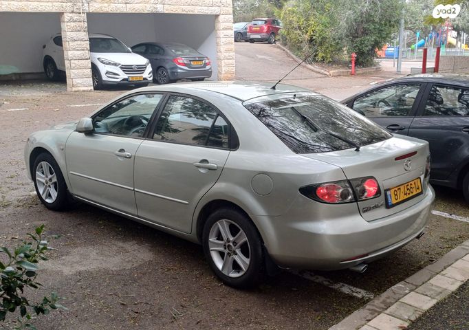 מודעת רכב מאזדה 6