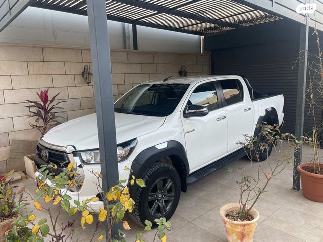 מודעת רכב טויוטה היילקס