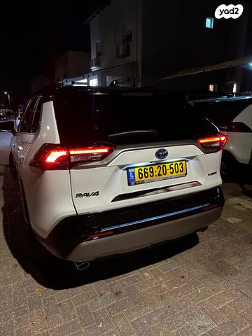 מודעת רכב טויוטה RAV4