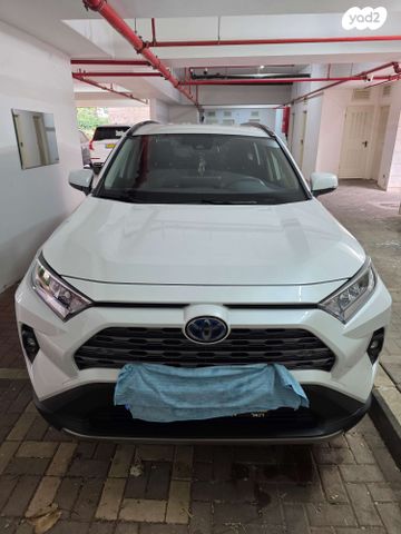 מודעת רכב טויוטה RAV4