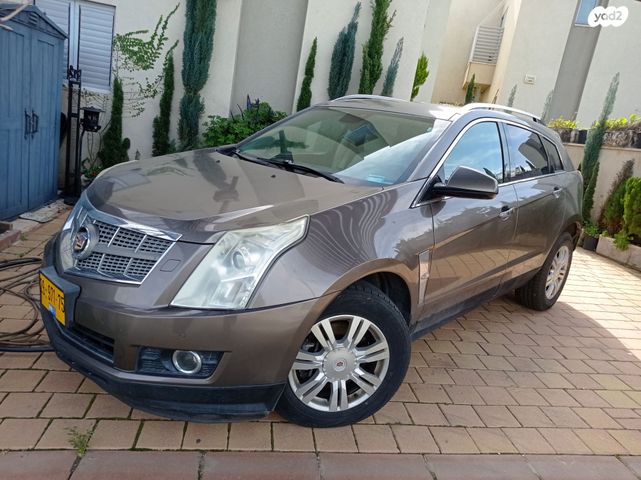 מודעת רכב קאדילק SRX