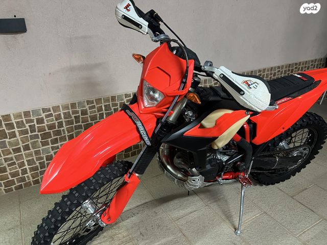 מודעת רכב בטא RR300