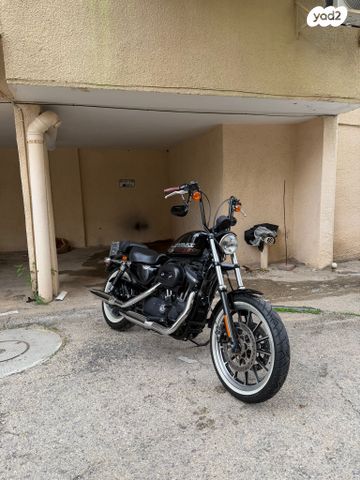מודעת רכב הרלי דיווידסון ספורטסטר 883