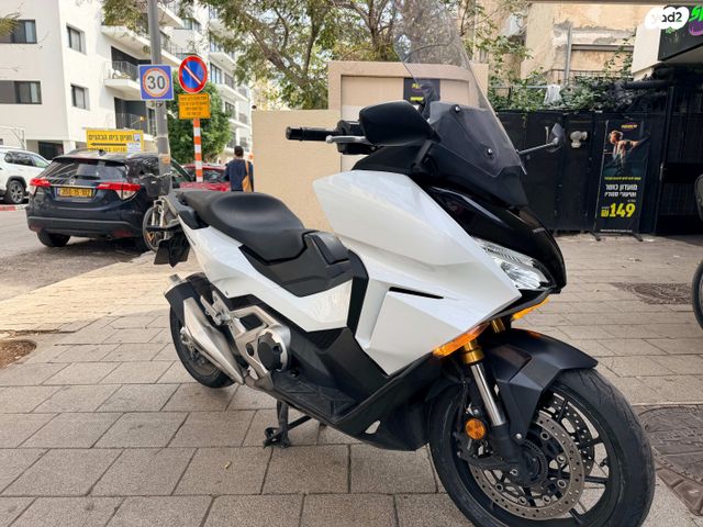 מודעת רכב הונדה פורזה 750