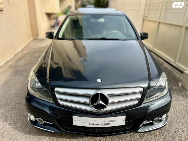 מודעת רכב מרצדס-בנץ C-class