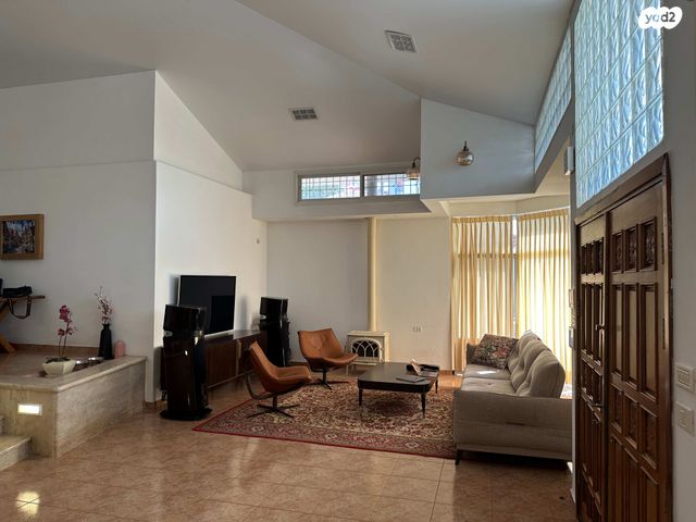 שדרות הכורמים 239