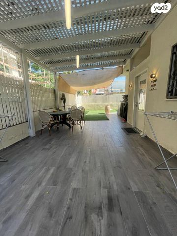 מנדלי מוכר ספרים 16