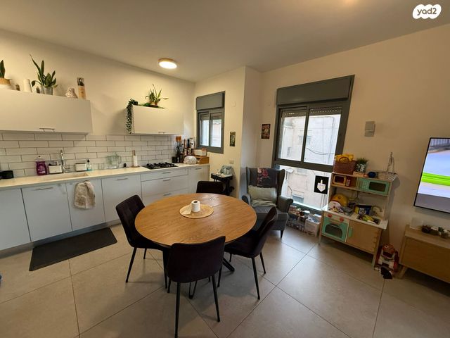 ז'בוטינסקי 47