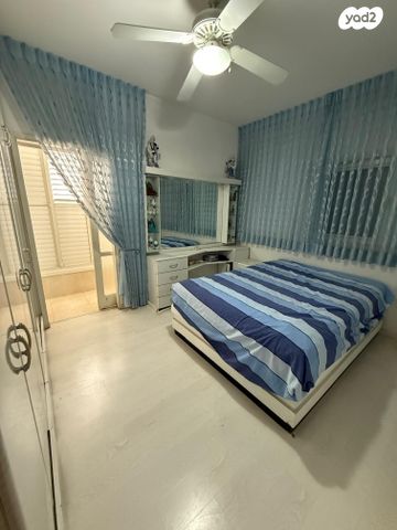 גוש עציון 12