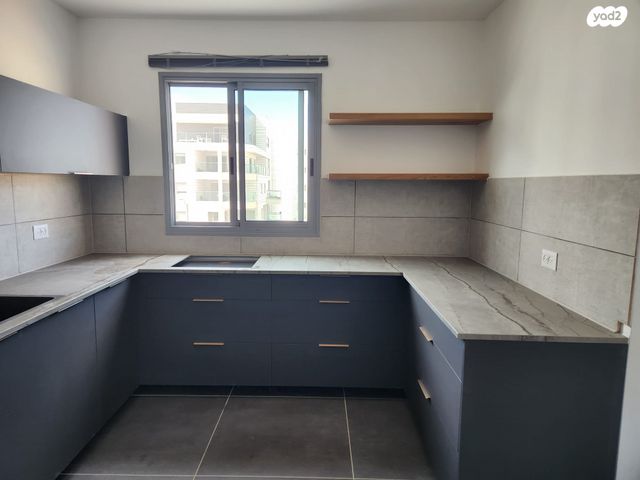 חיים הרצוג 20