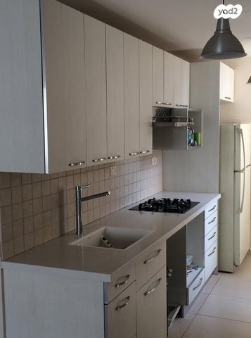 קרן היסוד 37