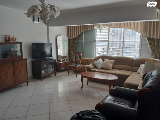 שדרות דוד המלך 11