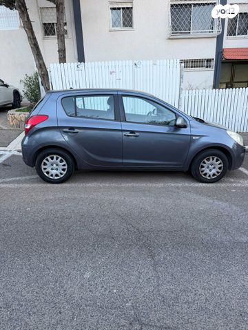 מודעת רכב יונדאי i20