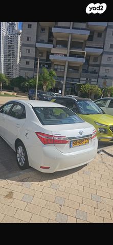 מודעת רכב טויוטה קורולה