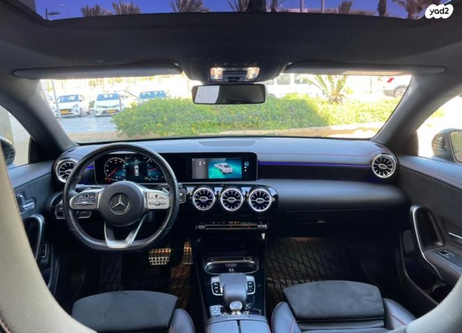 מודעת רכב מרצדס-בנץ CLA